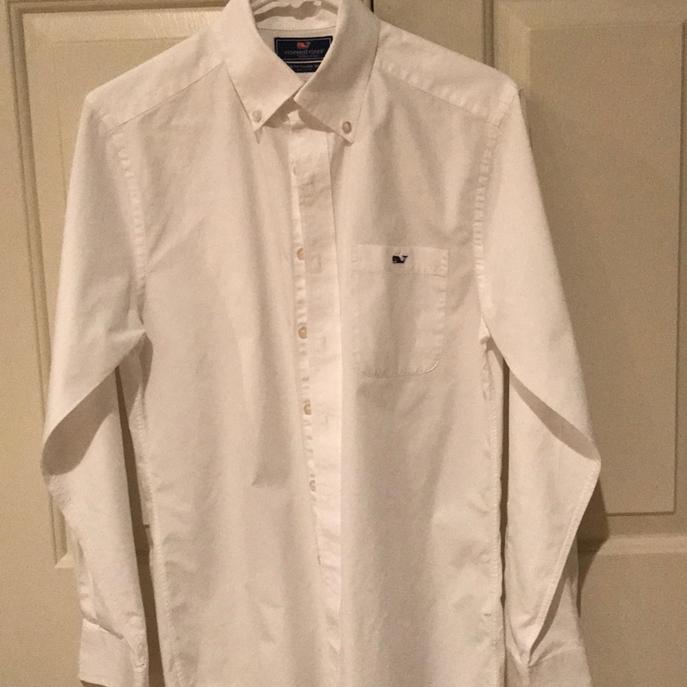 Like new Vineyard Vines Oxford dress shirt